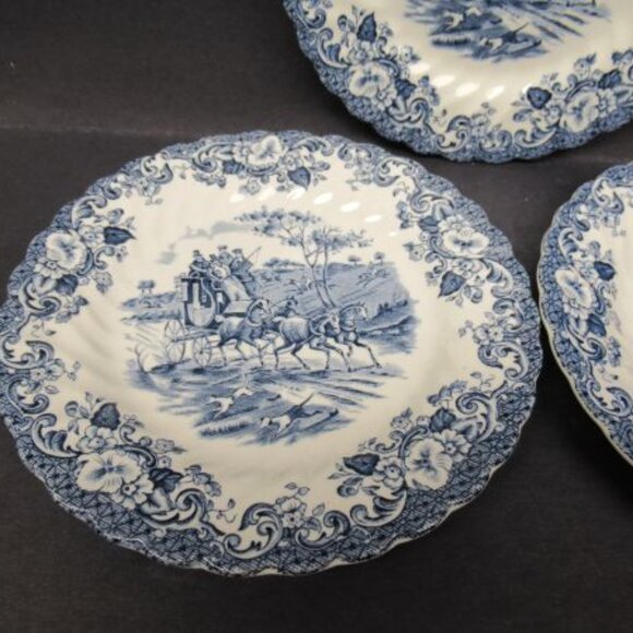 3 - Johnson Brothers England COACHING SCENES Blue 6 1/4 In Dessert Plates - Picture 3 of 4